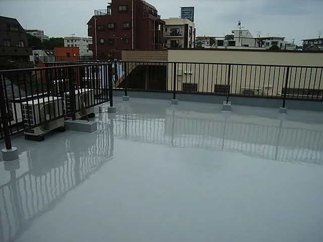 陸屋根のフェンス改修及び防水工事