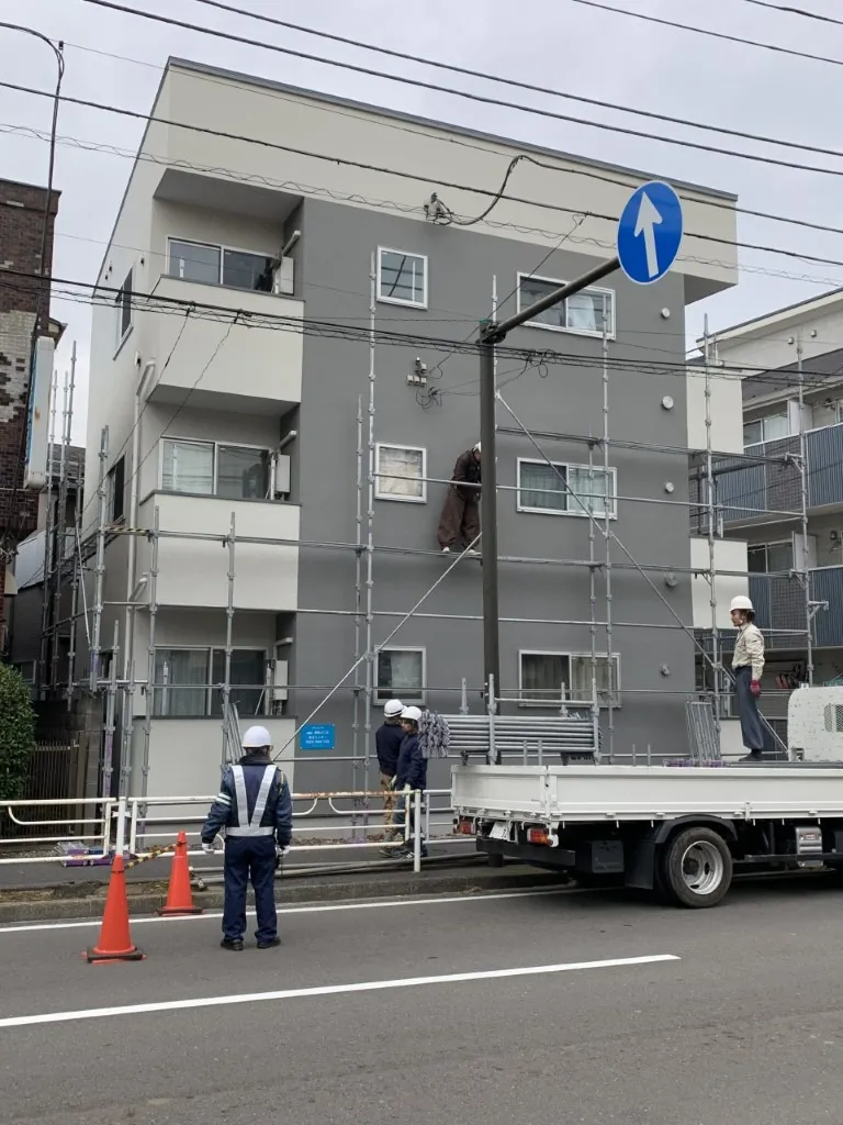 神奈川区の塗装工事終了に伴う足場の解体　横浜市の賃貸物件の外壁塗装工事