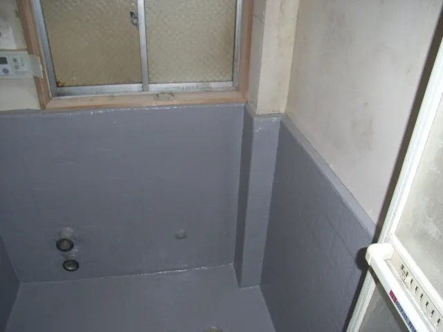 在来工法の浴室にFRP防水を施したお風呂の防水工事参考例です