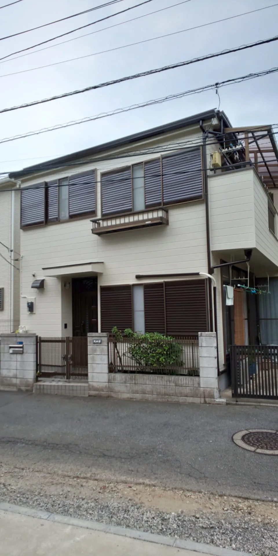 川崎市中原区のM様邸の外壁塗装および屋根塗装工事が完了しました！