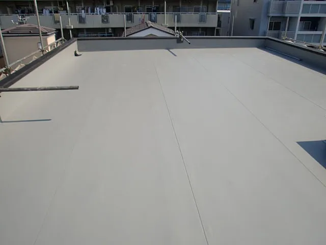 RC鉄筋コンクリートビルの陸屋根にシート防水工事