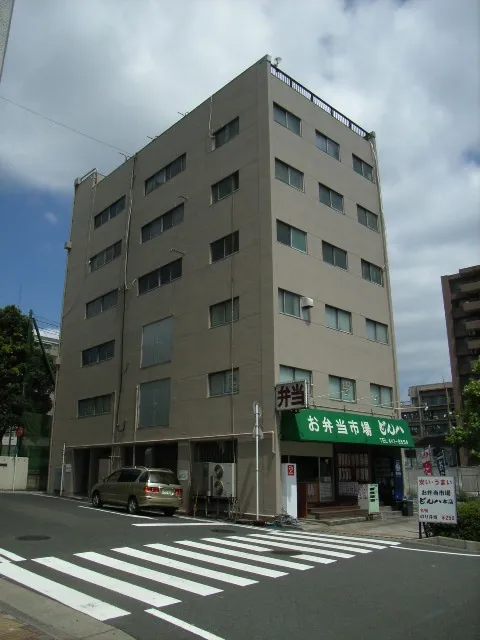 横浜市神奈川区にあるOビルの外壁塗装工事（大規模修繕）！