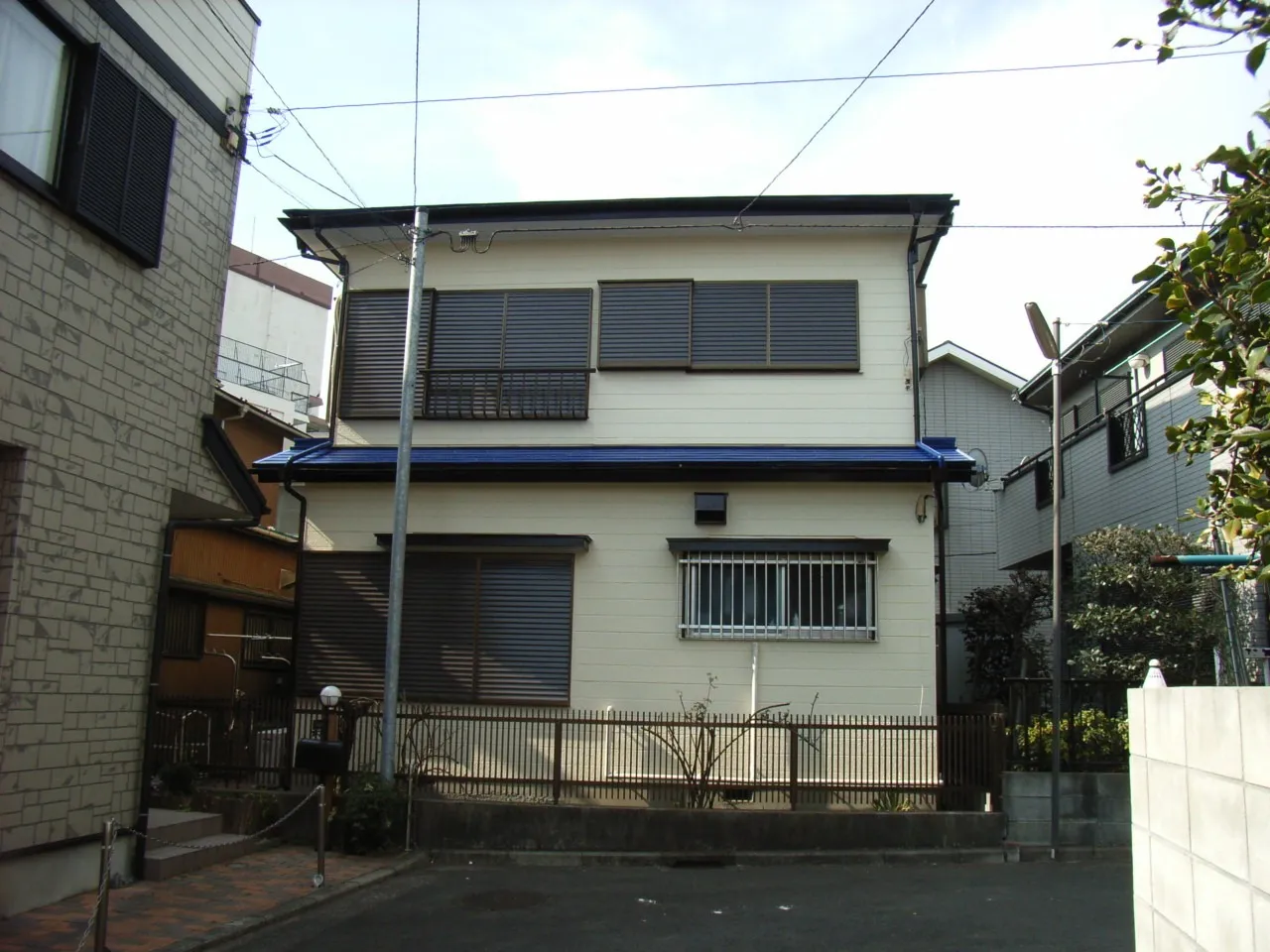 横浜市港北区にあるK様邸の外壁塗装及び屋根塗装工事です