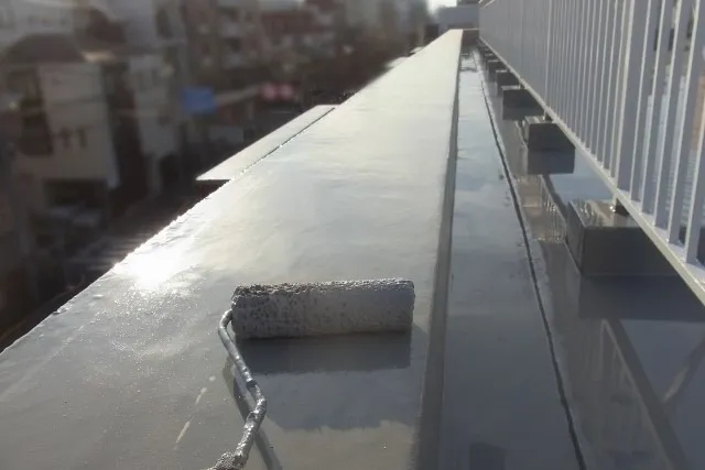 屋上防水とは？DIYで防水塗装できない症状もご紹介